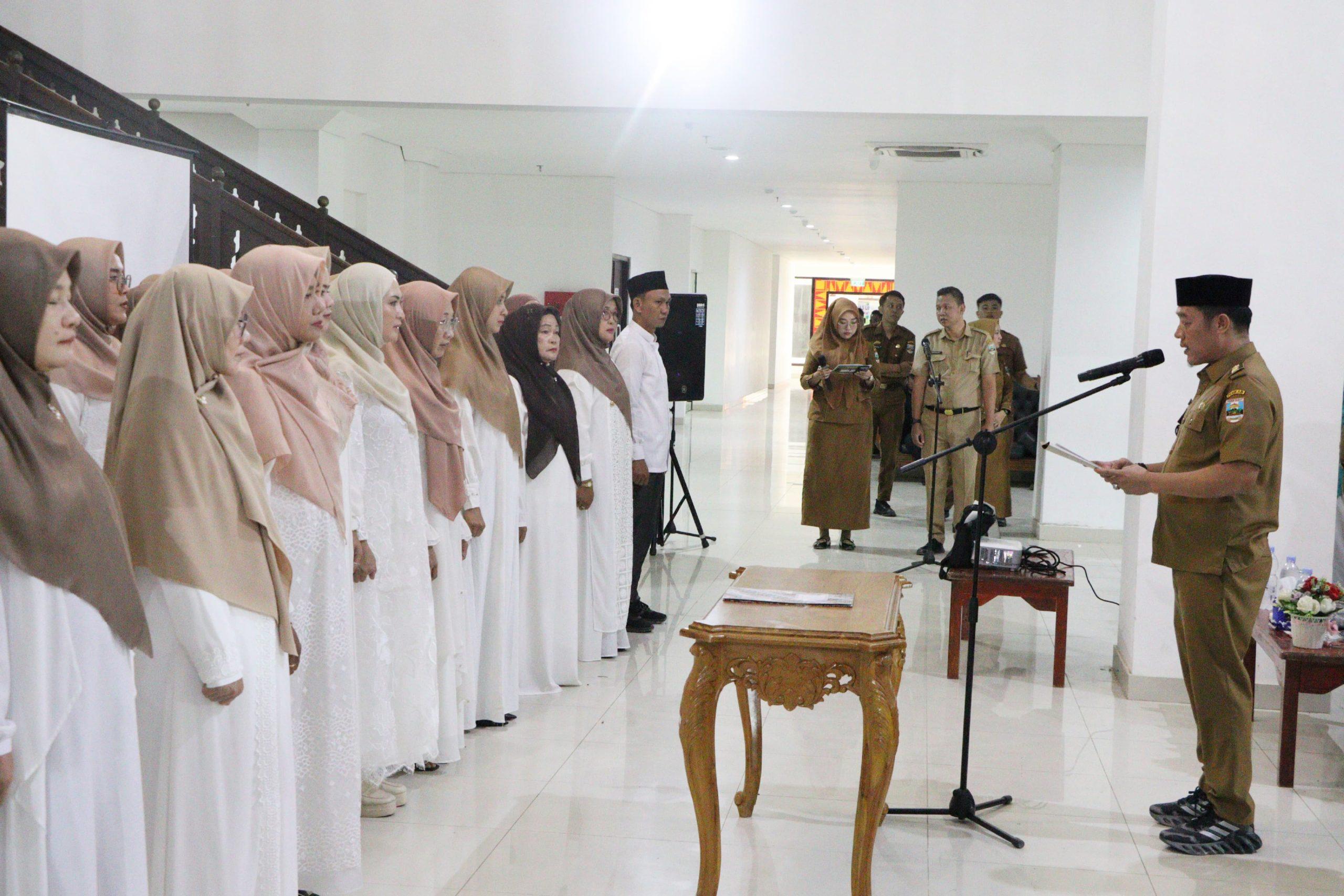 Bupati Dedi Irawan Lantik Pengurus BKMT Pesibar Periode 2025-2030 Bupati Dedi Irawan Lantik Pengurus BKMT Pesibar Periode 2025-2030