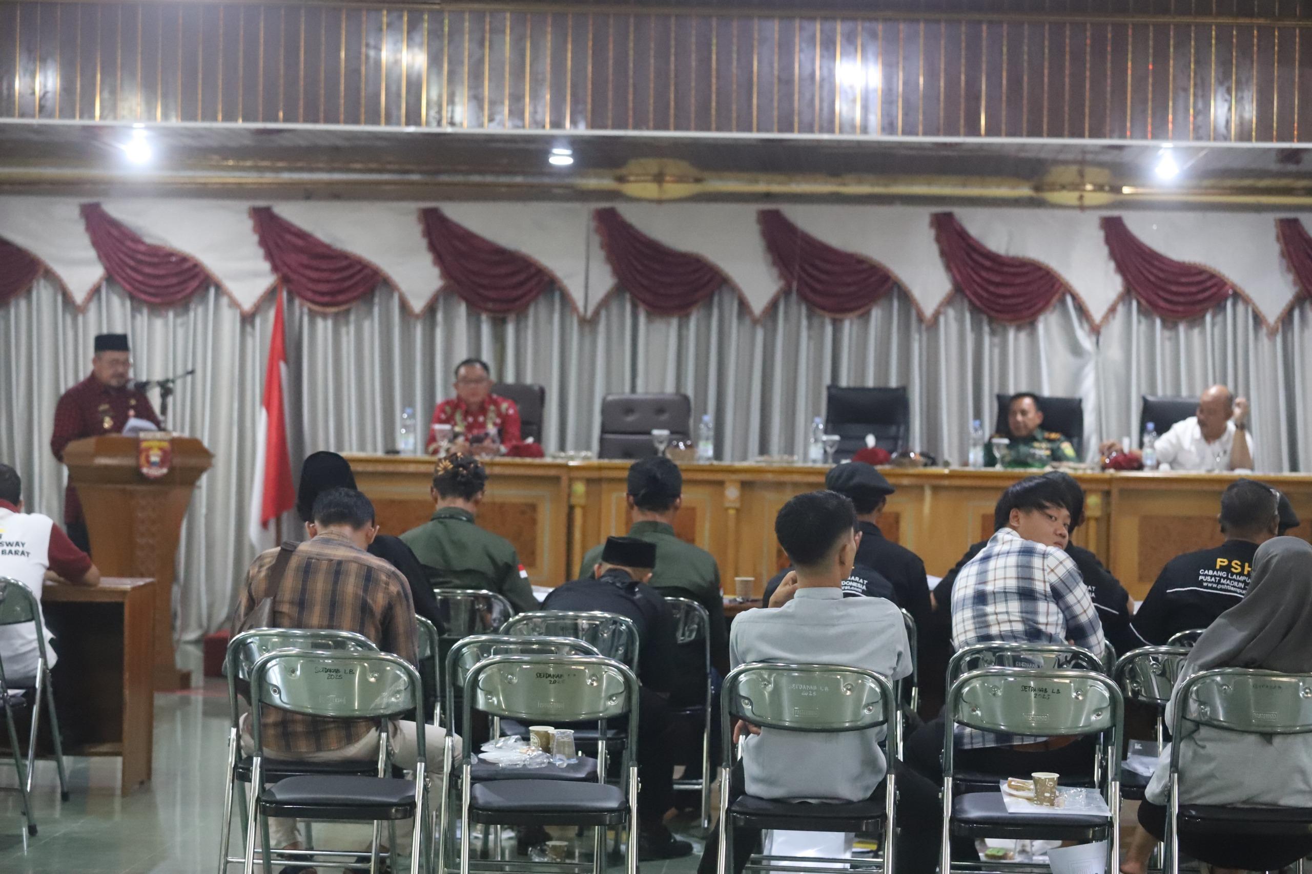 Pemkab Lampung Barat Gelar Forum Silaturahmi dan Pembinaan Ormas/LSM Tahun Anggaran 2025