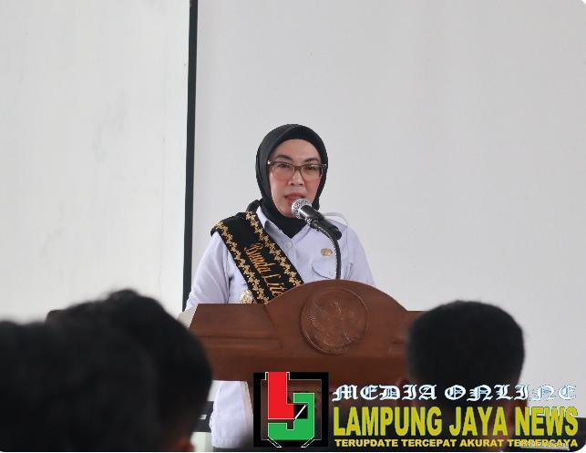 Bupati Ayu Asalasiyah berkomitmen Membangun Budaya Literasi Digital Yang Berakar Pada Nilai lokal Bupati Ayu Asalasiyah berkomitmen Membangun Budaya Literasi Digital Yang Berakar Pada Nilai lokal