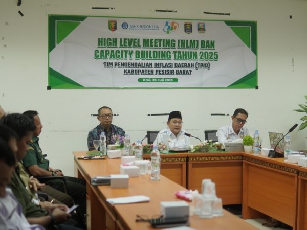 Wakil Bupati Irawan Topani Buka Kegiatan HLM TPIF dan Capacitu Building TPID Wakil Bupati Irawan Topani Buka Kegiatan HLM TPIF dan Capacitu Building TPID