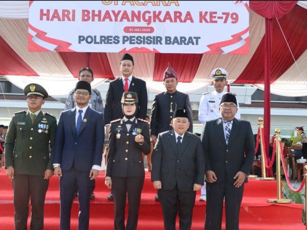 Wakil Bupati Irawan Topani Hadiri Upacara Hari Bhayangkara Ke-79