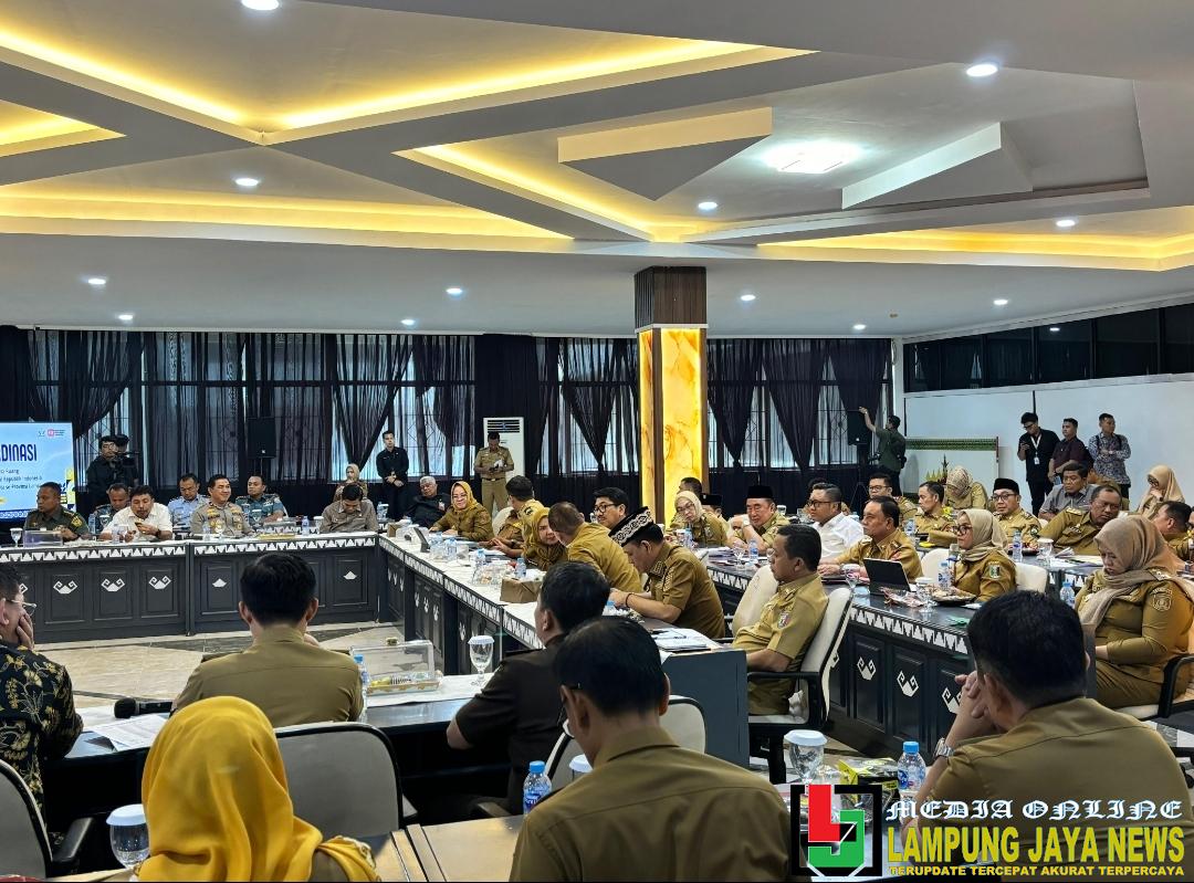 Wakil Bupati Lampung Barat, Mad Hasnurin Hadiri Dua Agenda Strategis di Kantor Gubernur Lampung