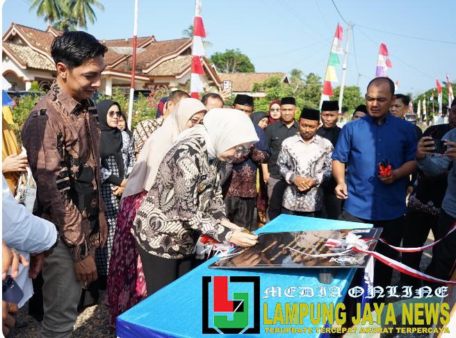 Tugu Kujang Kembar Simbol Semangat Paguyuban Sadulur Pasundan, Diresmikan Bupati Ayu Asalasiyah