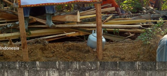 Proyek Drainase di Tiyuh Margo Mulyo Diduga Dipecah, Warga Lokal Jadi Tenaga Kerja
