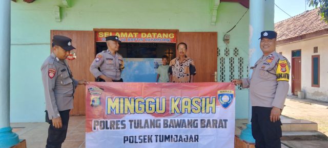Polsek Tumijajar Laksanakan Pengamanan Ibadah Gereja Minggu Kasih di Gereja Baptis Dayamurni