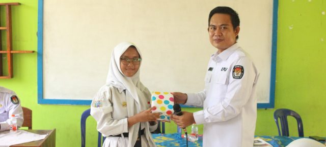 KPU Way Kanan Kembali Gelar Sosialisasi Pendidikan Pemilih Berkelanjutan di SMPN 1 Umpu Semenguk KPU Way Kanan Kembali Gelar Sosialisasi Pendidikan Pemilih Berkelanjutan di SMPN 1 Umpu Semenguk