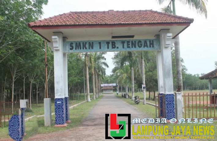 SMKN 1 Tulang Bawang Tengah Dinilai Abaikan Siswa Pindahan, Diduga Langgar Aturan Gubernur