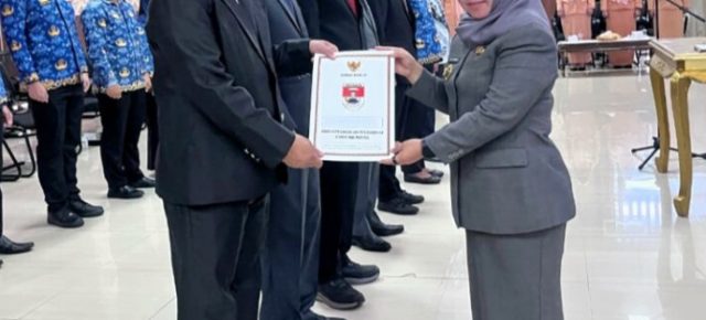 Bupati Mesuji Elfianah Lantik 5 Pejabat Eselon II dan 25 Pejabat Lainnya, Tekankan Pelayanan Publik