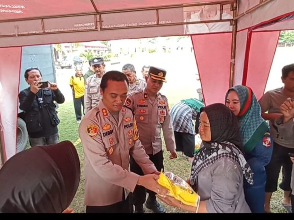 Polres Lampung Utara Gelar GPM Polri, 2 Ton Beras Habis Diserbu Masyarakat