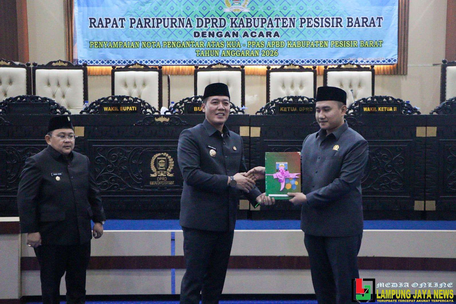 Bupati Dedi Irawan Hadiri Rapat Paripurna Penyampaian Nota Pengantar KUA-PPAS APBD 2026