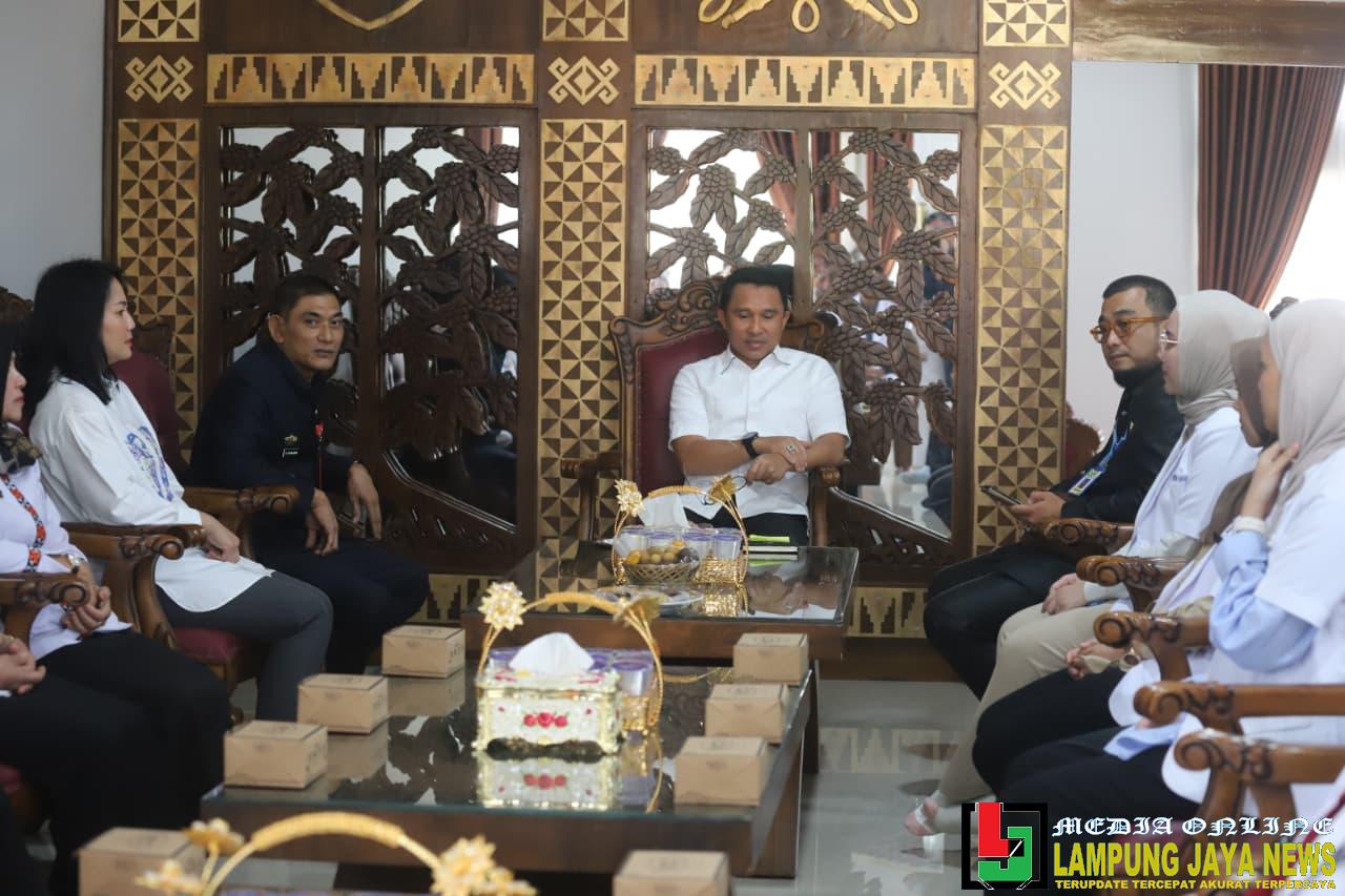 Bupati Parosil Sambut Hangat Kedatangan 24 Dokter PIDI dan PIDGI Yang Resmi Bertugas di Lampung Barat Bupati Parosil Sambut Hangat Kedatangan 24 Dokter PIDI dan PIDGI Yang Resmi Bertugas di Lampung Barat