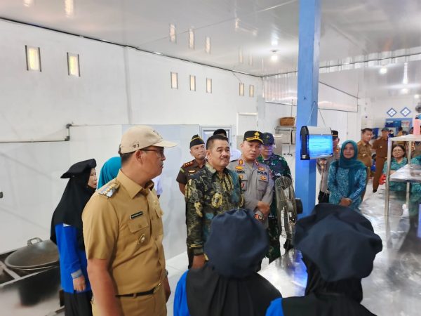 Kapolres Tulang Bawang Barat Hadiri Peresmian SPPG Yayasan Bumi Moro Dan Prabu 08 Kapolres Tulang Bawang Barat Hadiri Peresmian SPPG Yayasan Bumi Moro Dan Prabu 08