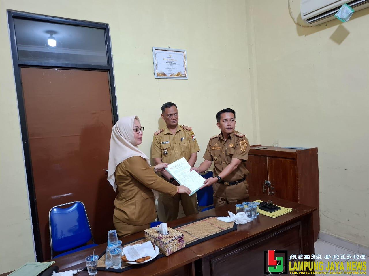 Herliyanti,SE;MM Pamitan Dari Tubaba Titipkan Program Prioritas UMKM Ke Rizal Irawan Herliyanti,SE;MM Pamitan Dari Tubaba Titipkan Program Prioritas UMKM Ke Rizal Irawan