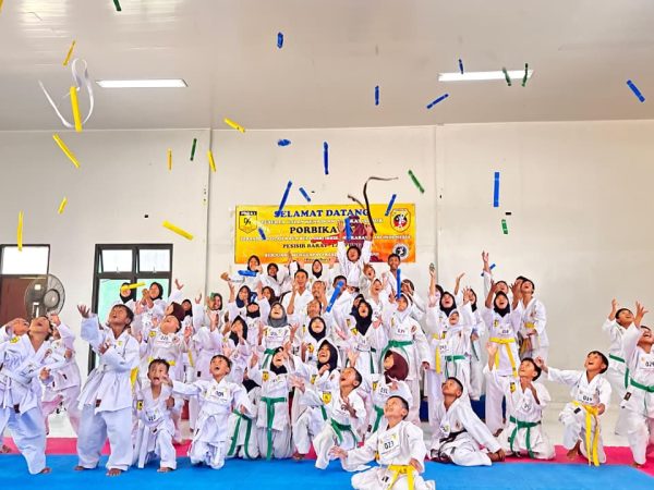 Ujian Kenaikan Tingkat Atau Sabuk Porbikawa Karate-Do Turut Di Hadiri Bupati Dedi Irawan