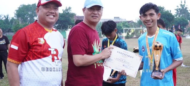 Bupati Novriwan Jaya Hadiri Final Sepak Bola PORKAB, Tekankan Komitmen Majukan Olahraga Tubaba