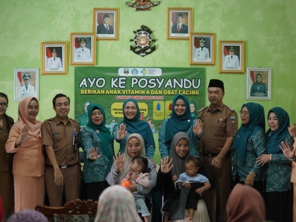 Ketua TP-PKK, Dian Hardiyanti Dedi Tinjau Pelaksanaan Posyandu Di Pekon Way Redak dan Pemerihan Ketua TP-PKK, Dian Hardiyanti Dedi Tinjau Pelaksanaan Posyandu Di Pekon Way Redak dan Pemerihan