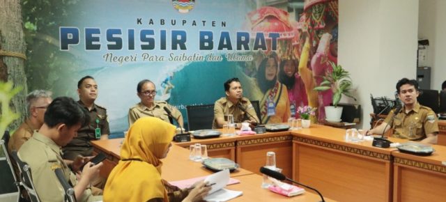 Pemerintah Kabupaten Pesisir Barat Ikuti Rakor Pengendalian Inflasi Daerah Melalui Zoom Meeting