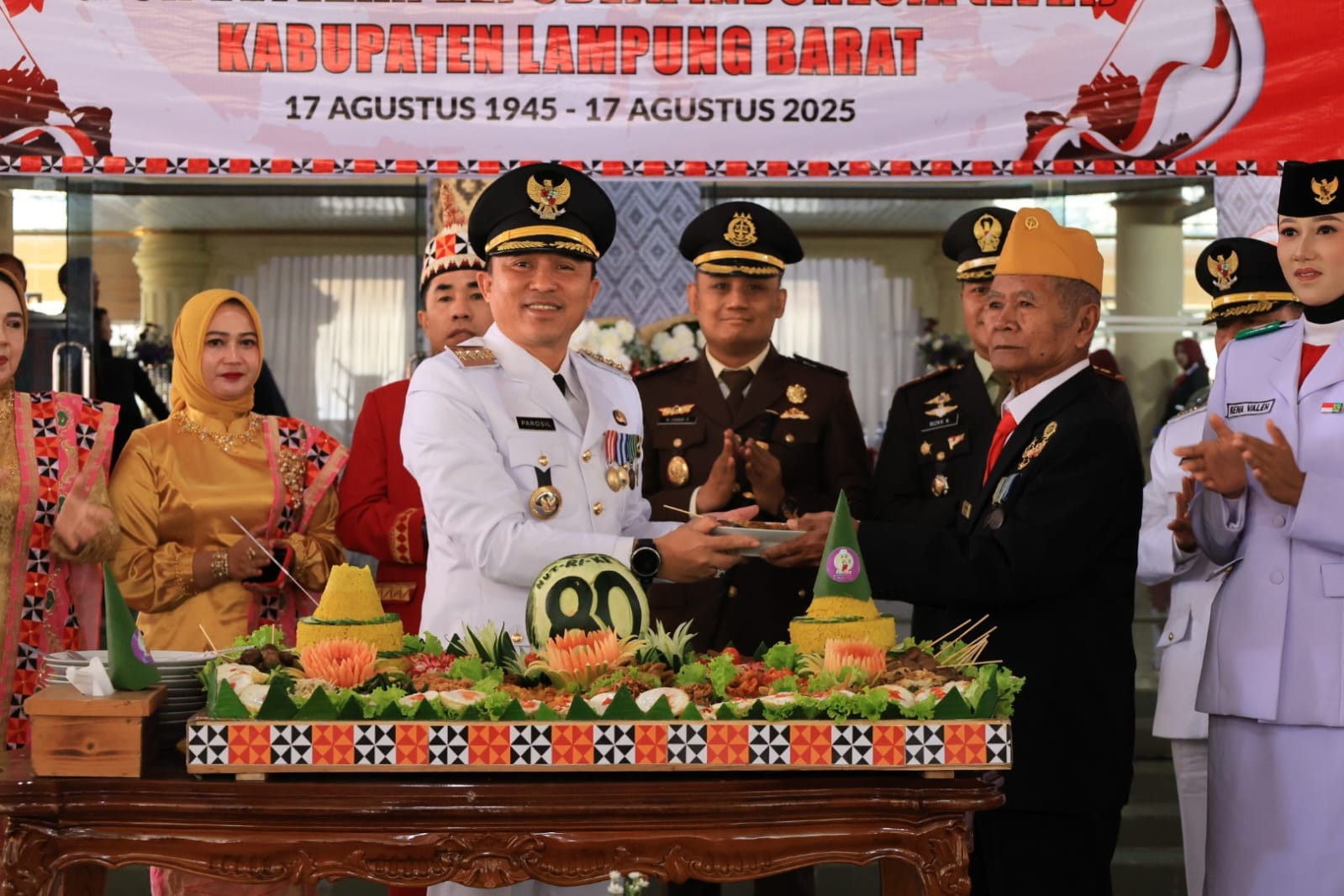 Momen Bangun Spirit dan Nasionalisme, Pesan Bupati Parosil Pada Upacara HUT RI Ke-80