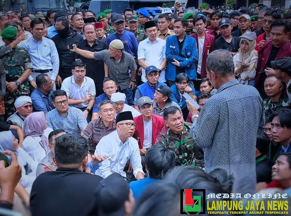 Aksi Damai Mahasiswa Berjalan Kondusif, Ribuan Massa di Lampung Tunjukkan Soliditas Demokrasi Aksi Damai Mahasiswa Berjalan Kondusif, Ribuan Massa di Lampung Tunjukkan Soliditas Demokrasi