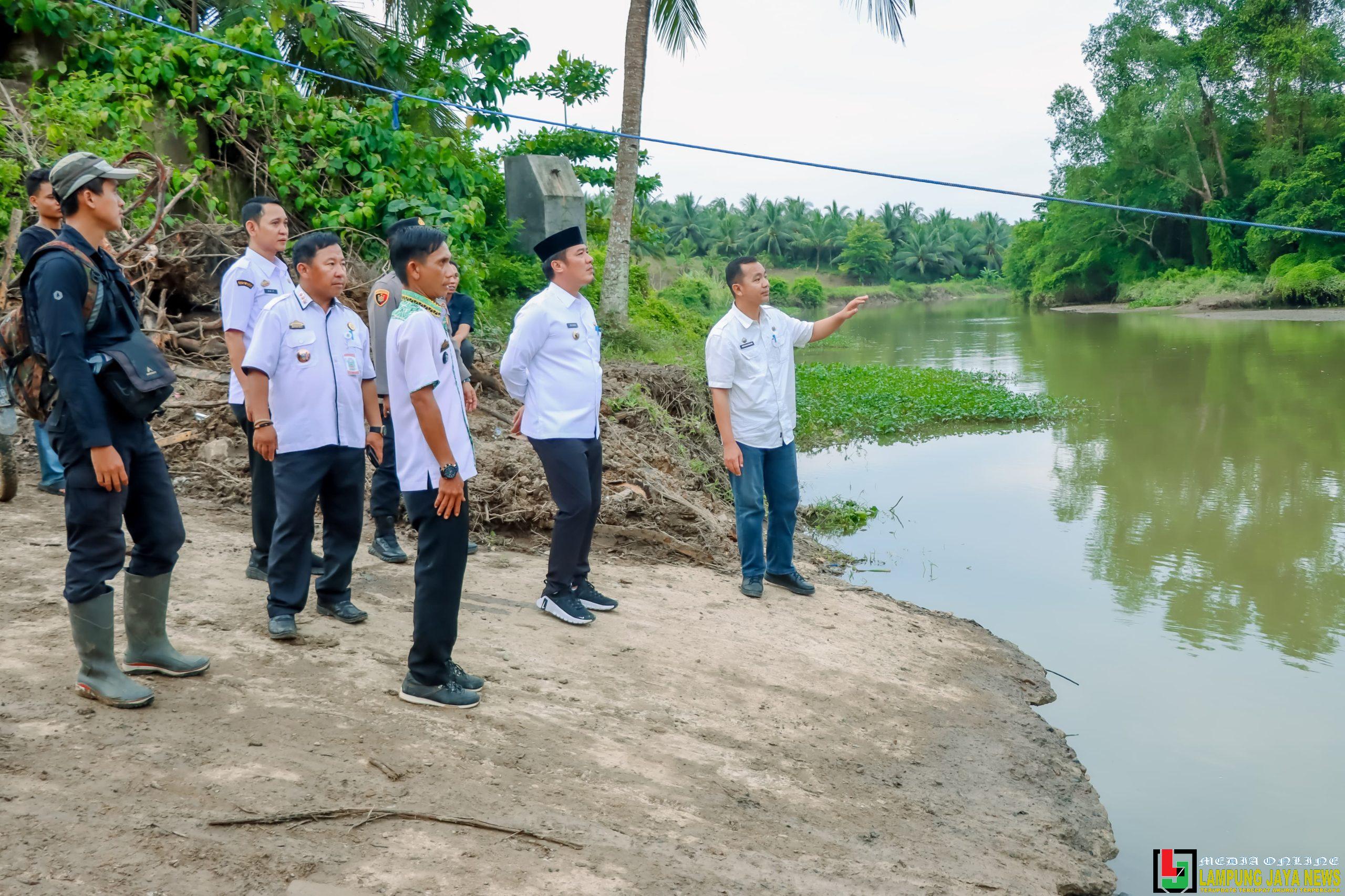Bupati Dedi Irawan Tinjau Empat Titik Ruas Jalan yang Akan Diperbaiki