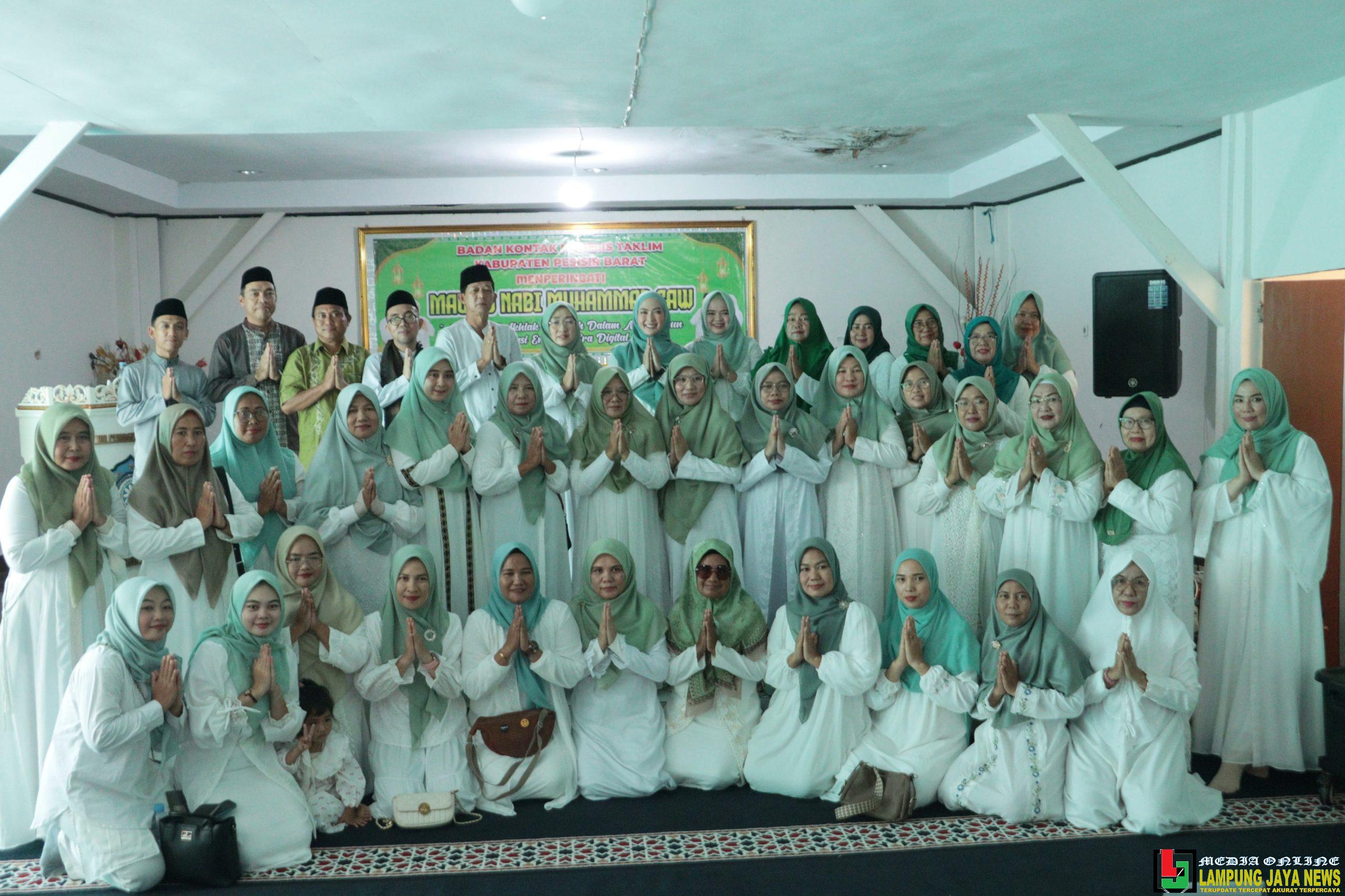 BKMT Pesisit Barat Peringati Maulid Nabi Muhammad SAW 1447 Hijriah BKMT Pesisit Barat Peringati Maulid Nabi Muhammad SAW 1447 Hijriah