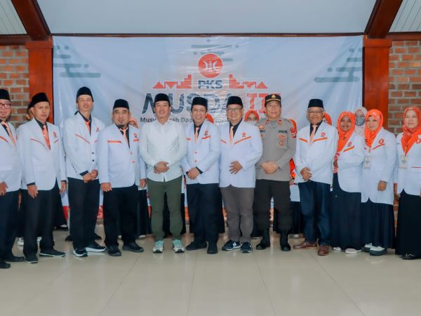 Bupati Dedi Irawan Hadiri Musda III Partai Kesejahteraan Rakyat Pesisir Barat