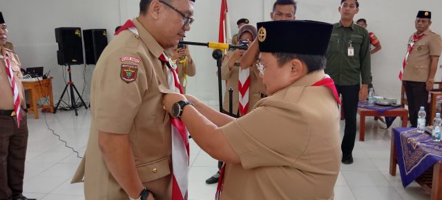 Ketua Kwarcab Irawan Topani Lantik Pengurus Mabiran, Kwarran, dan LPK Pesisir Tengah