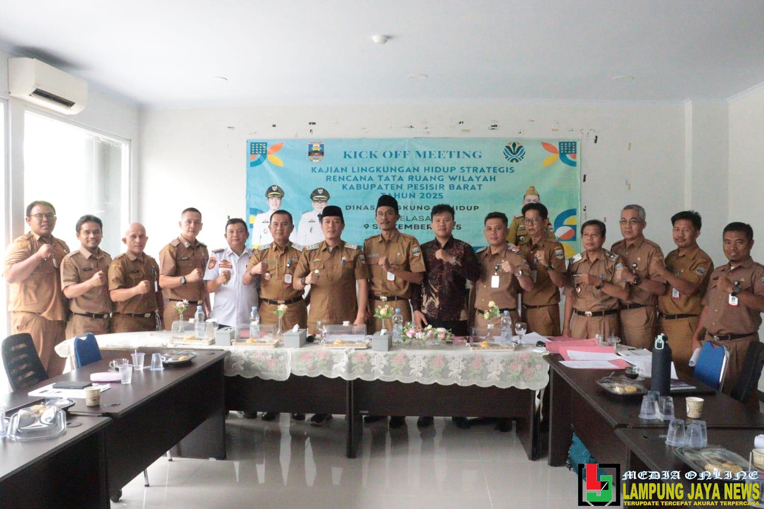 Bupati Dedi Irawan Buka Kegiatan KLHS RTRW Tahun 2025 Bupati Dedi Irawan Buka Kegiatan KLHS RTRW Tahun 2025
