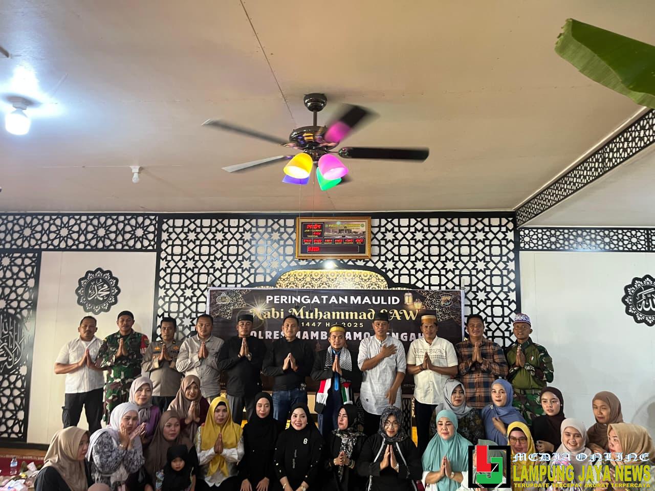 Kapolres Tulang Bawang Barat Lakukan Pemeriksaan Sikap Tampan dan Kelengkapan Data Diri Personil