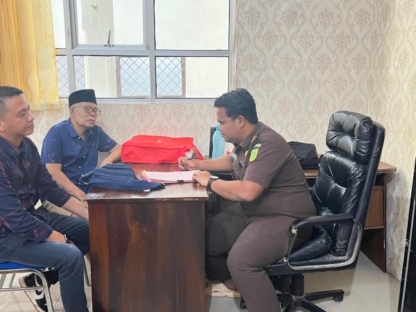 Dua Mantan Kepala Kampung, Kembali Ditetapkan Sebagai Tersangka Oleh Kejari Way Kanan Dua Mantan Kepala Kampung, Kembali Ditetapkan Sebagai Tersangka Oleh Kejari Way Kanan