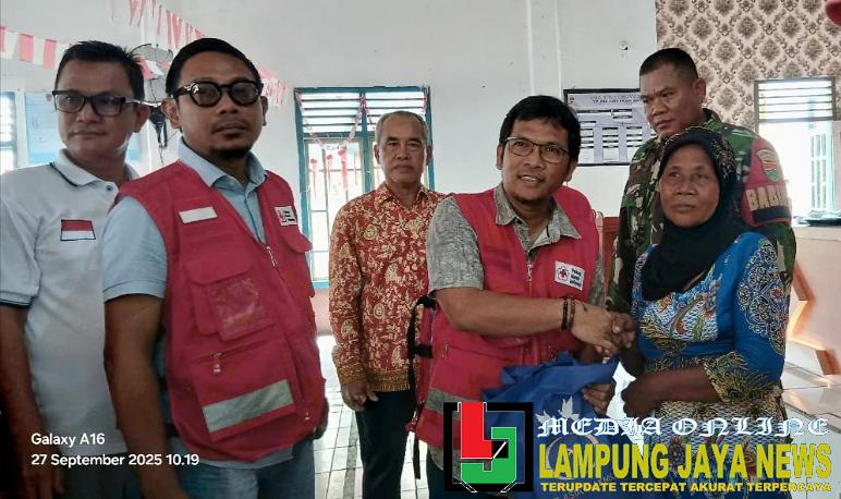Peringati HUT ke-80 PMI Mesuji Bagikan Beras Gratis untuk 120 KK di Panca Jaya