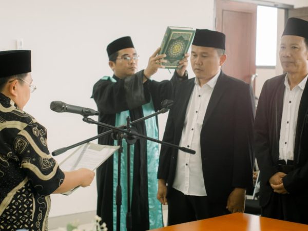 Perkuat Pemberdayaan Umat, Wakil Bupati Irawan Topani Kukuhkan Pengurus Baznas Periode 2022-2027