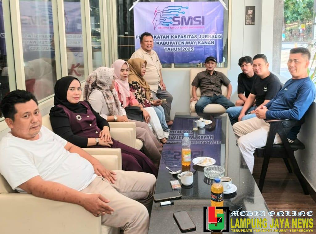 Ilwadi Perkasa minta wartawan banyak baca dan beretika diacara peningkatan kualitas jurnalis Serikat Media Siber Indonesia Way Kanan