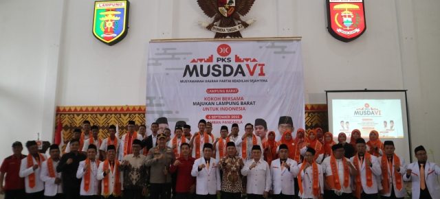 Bupati Parosil Mabsus : PKS Mitra Strategis Dalam Pembangunan Lampung Barat Bupati Parosil Mabsus : PKS Mitra Strategis Dalam Pembangunan Lampung Barat