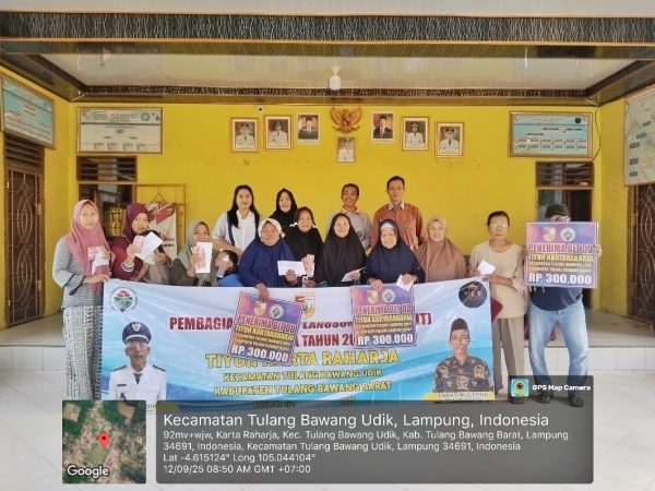 Pembagian BLT di Tiyuh Karta Raharja Berjalan Lancar, 15 KPM Terima Bantuan Tunai