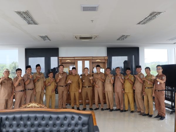 Bupati Dedi Irawan Terima Audensi Apdesi Krui Selatan