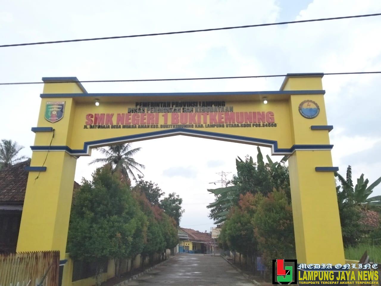 Dugaan Penyalahgunaan Dana BOS di SMKN 1 Bukit Kemuning: Fakta Mengejutkan di Balik Kondisi Sekolah yang Memprihatinkan