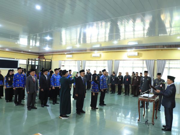 Lantik Jabatan Administrator, Pengawas dan Fungisonal, Mad Hasnurin Minta Segera Lakukan Konsolidasi Internal