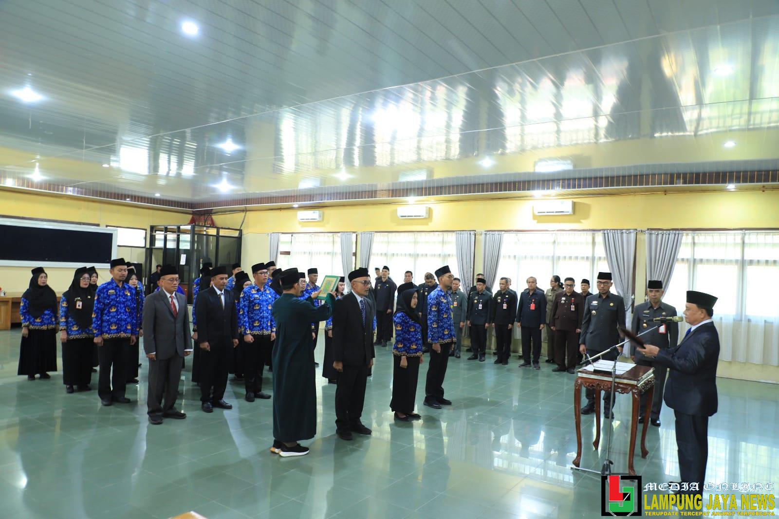 Lantik Jabatan Administrator, Pengawas dan Fungisonal, Mad Hasnurin Minta Segera Lakukan Konsolidasi Internal Lantik Jabatan Administrator, Pengawas dan Fungisonal, Mad Hasnurin Minta Segera Lakukan Konsolidasi Internal