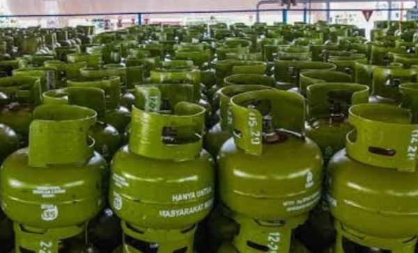Polemik Kelangkaan dan Mahalnya Gas LPG 3 Kg, Warga Way Kanan Terpaksa Beli Hingga Rp, 35 Ribu per Tabung