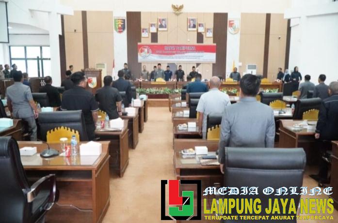 Melalui Rapat Paripurna DPRD, Pemkab Tulang Bawang Barat Sampaikan Raperda APBD 2026 Melalui Rapat Paripurna DPRD, Pemkab Tulang Bawang Barat Sampaikan Raperda APBD 2026