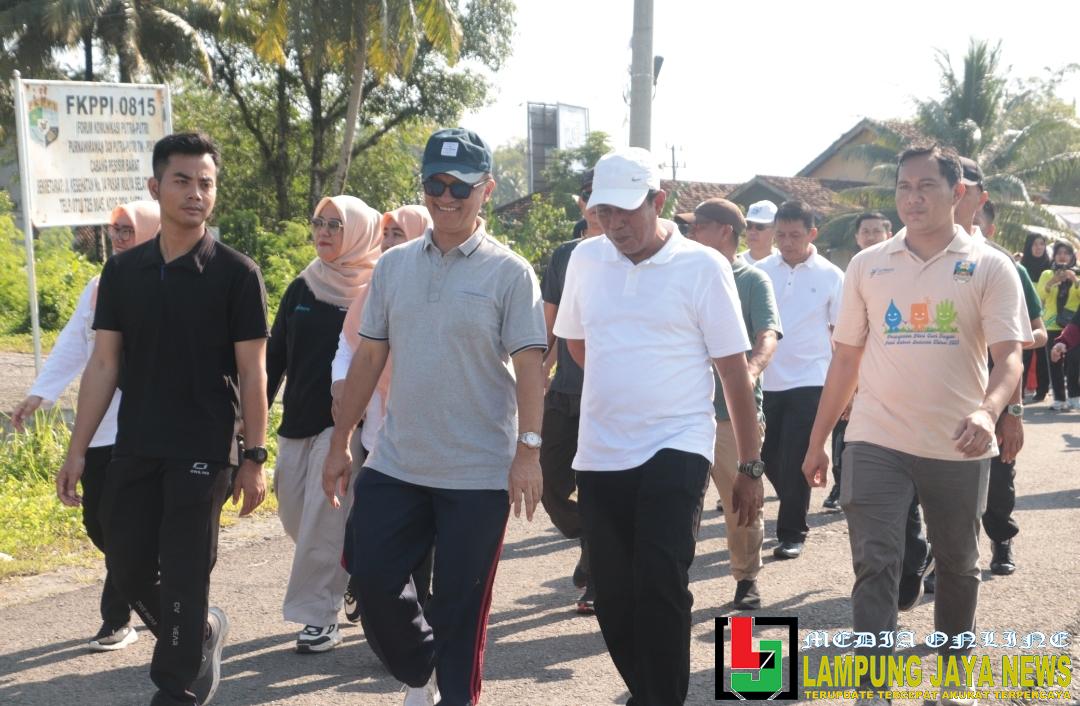 Asisten II Zukri Amin Buka Kegiatan Gerakan Pengendalian Penyakit Prioritas dan Kebugaran Jasmana Asisten II Zukri Amin Buka Kegiatan Gerakan Pengendalian Penyakit Prioritas dan Kebugaran Jasmana
