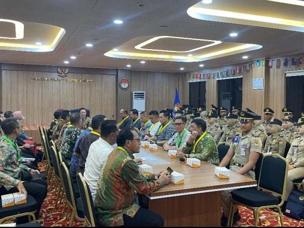 Disela Rakor Sekda se-Indonesia, Sekda Provinsi Lampung Gelar Malam Ramah Tamah Bersama Praja IPDN Asal Lampung Disela Rakor Sekda se-Indonesia, Sekda Provinsi Lampung Gelar Malam Ramah Tamah Bersama Praja IPDN Asal Lampung