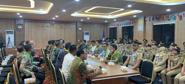 Disela Rakor Sekda se-Indonesia, Sekda Provinsi Lampung Gelar Malam Ramah Tamah Bersama Praja IPDN Asal Lampung Disela Rakor Sekda se-Indonesia, Sekda Provinsi Lampung Gelar Malam Ramah Tamah Bersama Praja IPDN Asal Lampung