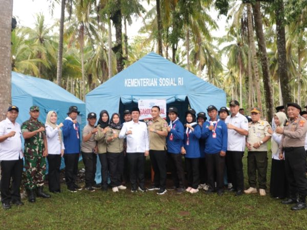 Kukuhkan KSB Mandiri Sejati dan Penggawa V Ulu, Bupati Dedi Irawan Berharap Bisa Menjadi Garda Terdepan Ditengah Masyarakat