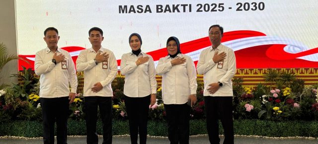 Bupati Parosil Mabsus ditetapkan Sebagai Pelindung, Ketua DPRD Terpilih Pimpin PMI Lampung Barat Periode 2025-2030 Bupati Parosil Mabsus ditetapkan Sebagai Pelindung, Ketua DPRD Terpilih Pimpin PMI Lampung Barat Periode 2025-2030