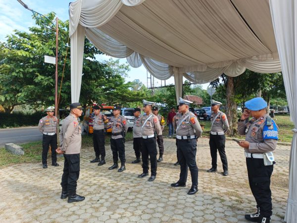 Polres Tulang Bawang Barat Amankan Kegiatan Pengukuhan Perpanjangan Masa Jabatan Badan Permusyawaratan Tiyuh dan Pelantikan Kepala Tiyuh Terpilih