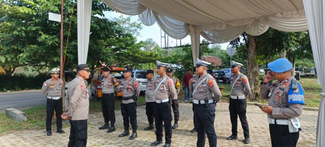 Polres Tulang Bawang Barat Amankan Kegiatan Pengukuhan Perpanjangan Masa Jabatan Badan Permusyawaratan Tiyuh dan Pelantikan Kepala Tiyuh Terpilih