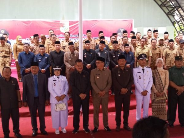 Bupati Novriwan Jaya Kukuhkan Perpanjangan Keanggotaan BPT dan Lantik Dua Kepalo Tiyuh PAW Bupati Novriwan Jaya Kukuhkan Perpanjangan Keanggotaan BPT dan Lantik Dua Kepalo Tiyuh PAW