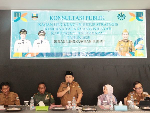 Wakil Bupati Irawan Topani Buka Kegiatan FKP II KLHS Penyusunan RTRW Kabupaten Pesibar Wakil Bupati Irawan Topani Buka Kegiatan FKP II KLHS Penyusunan RTRW Kabupaten Pesibar